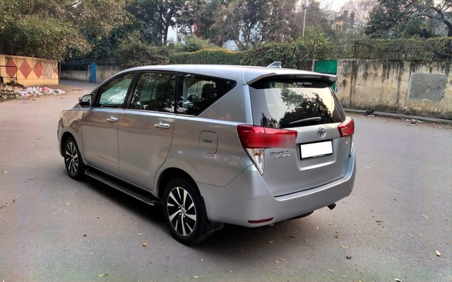 Second-hand 2022 Toyota Innova Crysta 2.7 ZX 7 STR AT for sale in New Delhi-3