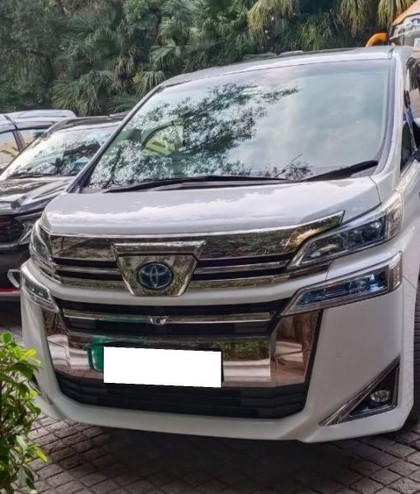 Second-hand 2020 Toyota Vellfire Executive Lounge BSVI for sale in Gurgaon