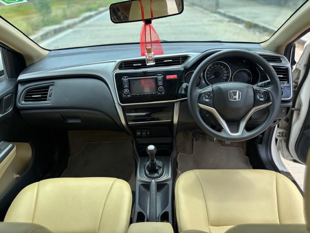 Second-hand 2015 Honda City i DTEC V for sale in Ahmedabad-15
