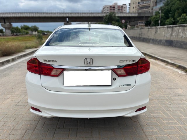 Second-hand 2015 Honda City i DTEC V for sale in Ahmedabad-3