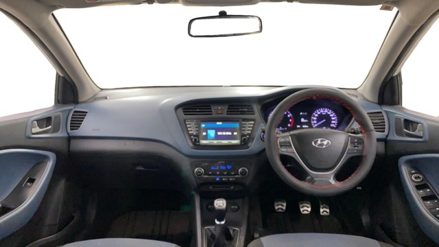 Second-hand 2015 Hyundai i20 Active 1.2 SX for sale in Mumbai-10
