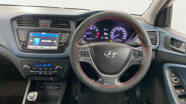 Second-hand 2015 Hyundai i20 Active 1.2 SX for sale in Mumbai-12