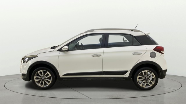 Second-hand 2015 Hyundai i20 Active 1.2 SX for sale in Mumbai-5