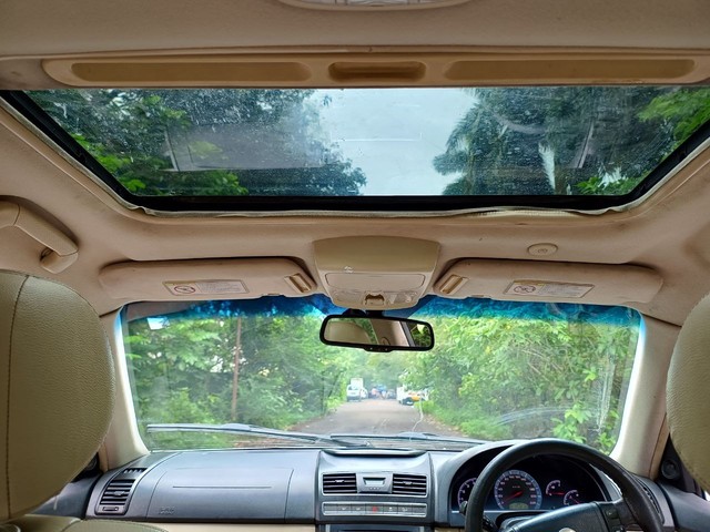 Second-hand 2012 Mahindra Ssangyong Rexton RX7 for sale in Mumbai-10