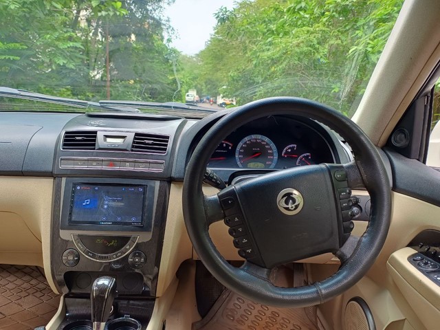 Second-hand 2012 Mahindra Ssangyong Rexton RX7 for sale in Mumbai-6
