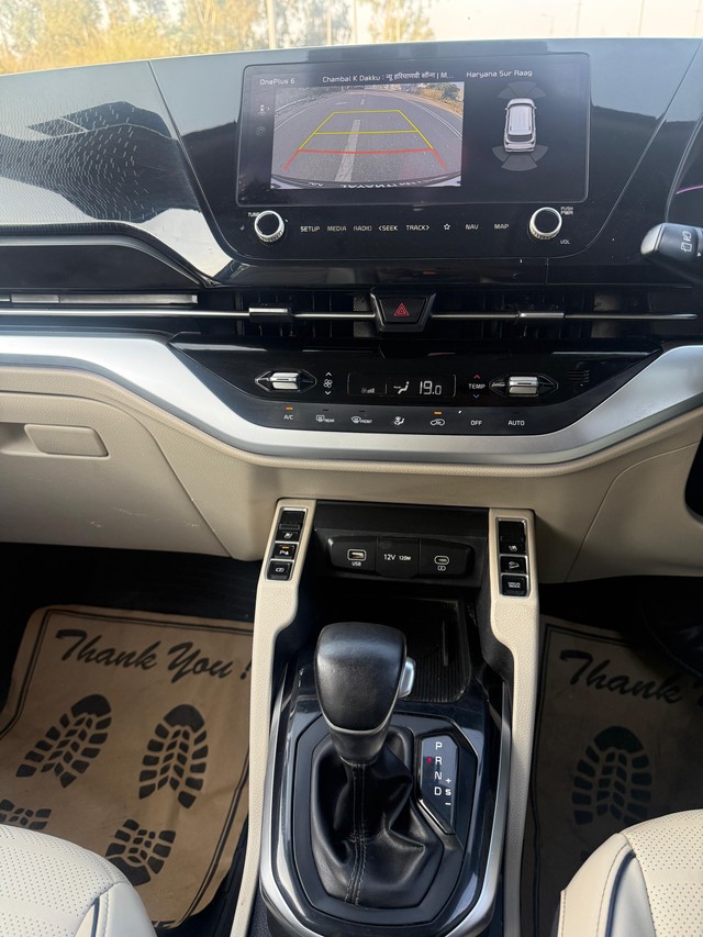 Second-hand 2022 Kia Carens Luxury Plus Turbo DCT 2022-2023 for sale in New Delhi-8