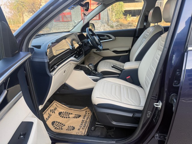 Second-hand 2022 Kia Carens Luxury Plus Turbo DCT 2022-2023 for sale in New Delhi-14