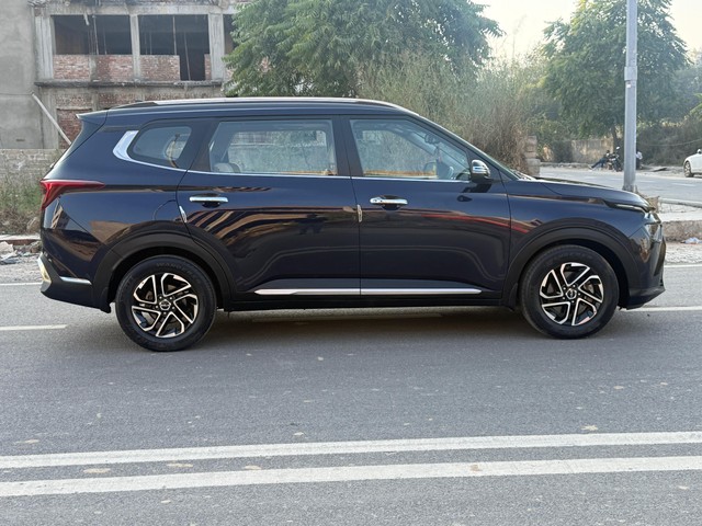 Second-hand 2022 Kia Carens Luxury Plus Turbo DCT 2022-2023 for sale in New Delhi-15