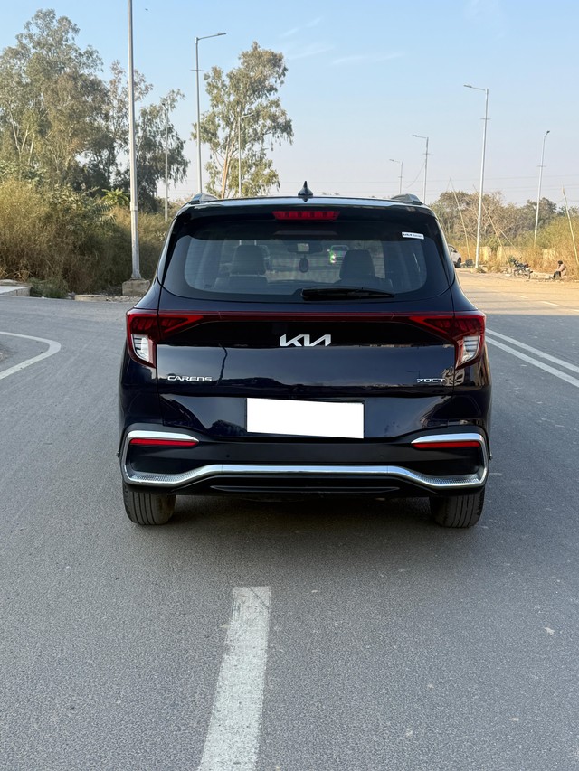 Second-hand 2022 Kia Carens Luxury Plus Turbo DCT 2022-2023 for sale in New Delhi-7