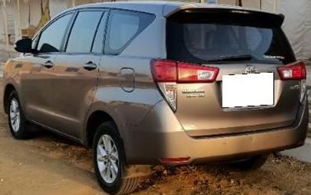 Second-hand 2017 Toyota Innova Crysta 2.4 G MT BSIV for sale in Gandhinagar-6