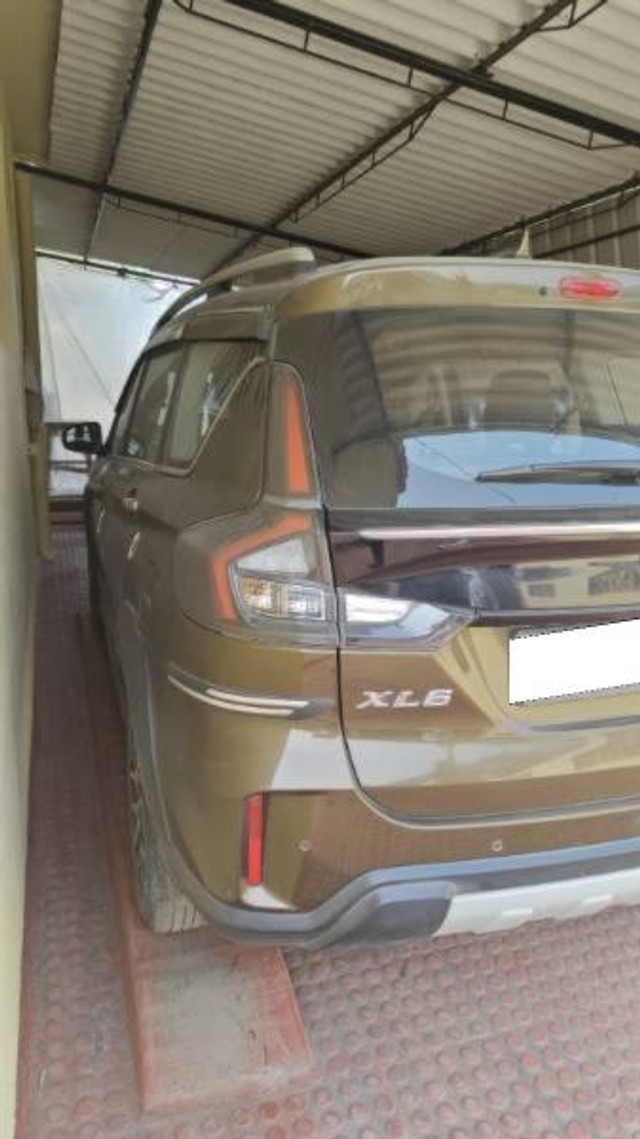 Maruti Suzuki XL6 Zeta AT Second-hand 2023 Maruti Suzuki XL6 Zeta AT for sale in Valsad-3