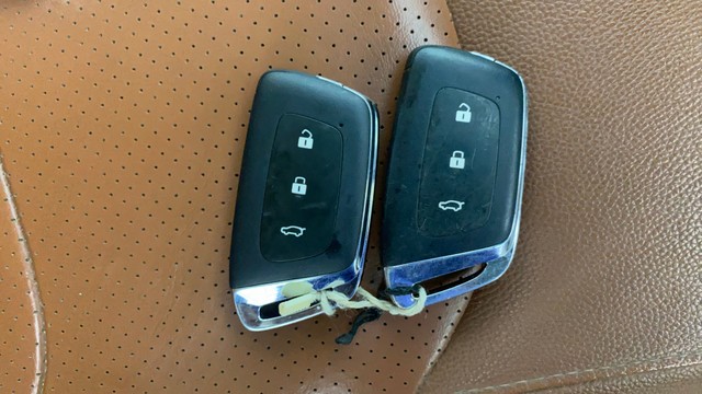 Second-hand 2021 MG Hector Plus Sharp CVT for sale in Ahmedabad-7