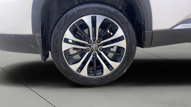 Second-hand 2021 MG Hector Plus Sharp CVT for sale in Ahmedabad-28