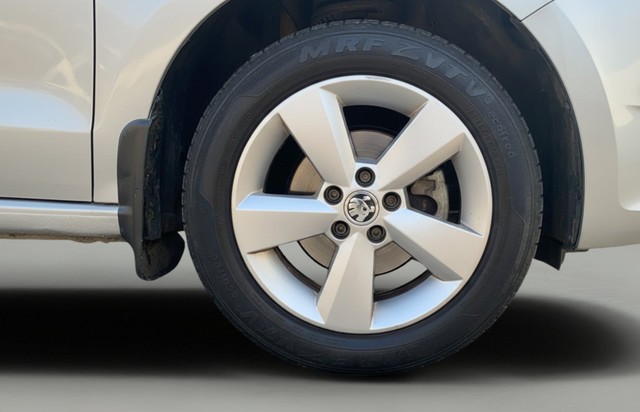 Second-hand 2016 Skoda Rapid 1.5 TDI AT Style Plus for sale in Jaipur-23