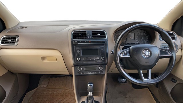 Second-hand 2016 Skoda Rapid 1.5 TDI AT Style Plus for sale in Jaipur-10