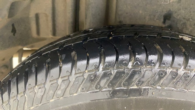 Second-hand 2016 Maruti Swift Dzire VXI for sale in Ahmedabad-29