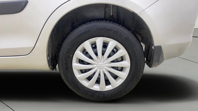 Second-hand 2016 Maruti Swift Dzire VXI for sale in Ahmedabad-26