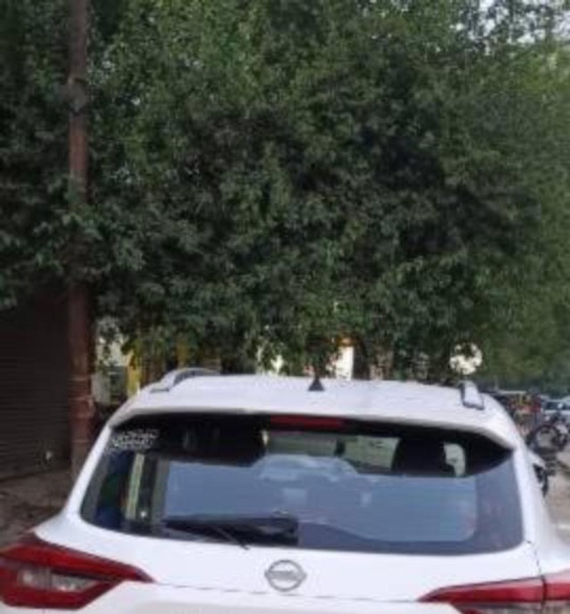 Second-hand 2024 Nissan Magnite XL for sale in Haridwar-3