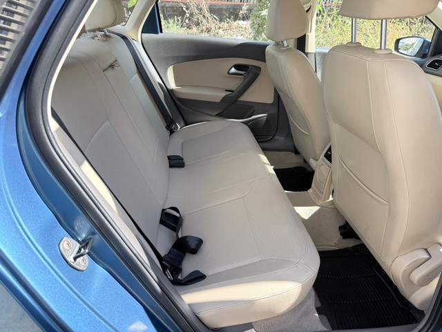 Second-hand 2016 Volkswagen Vento 1.2 TSI Highline AT for sale in Thane-3