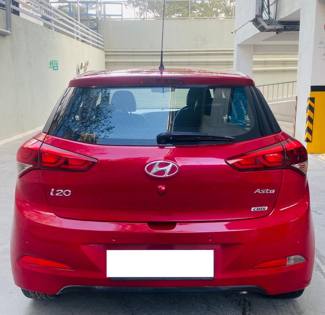Second-hand 2014 Hyundai i20 Asta 1.4 CRDi for sale in Bangalore-2