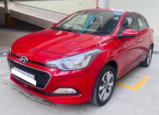 Second-hand 2014 Hyundai i20 Asta 1.4 CRDi for sale in Bangalore-3
