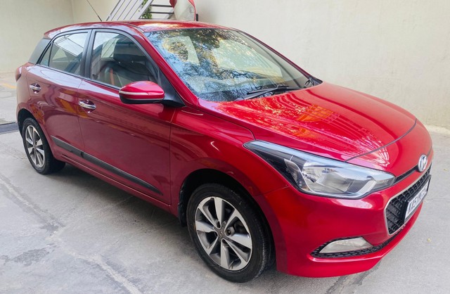 Second-hand 2014 Hyundai i20 Asta 1.4 CRDi for sale in Bangalore-7