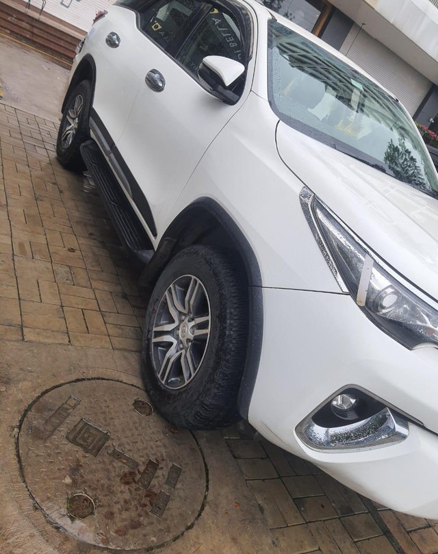 Second-hand 2019 Toyota Fortuner 2.8 2WD AT BSIV for sale in Indore-4