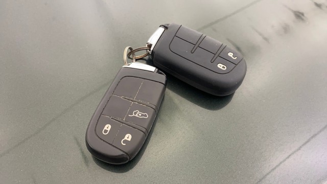 Second-hand 2021 Jeep Compass 1.4 Model S Opt AT for sale in Thane-21