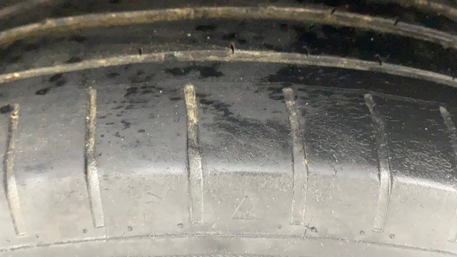 Second-hand 2017 Hyundai i20 1.2 Asta Option for sale in Chennai-32