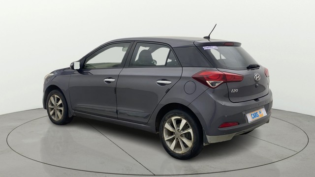 Second-hand 2017 Hyundai i20 1.2 Asta Option for sale in Chennai-4