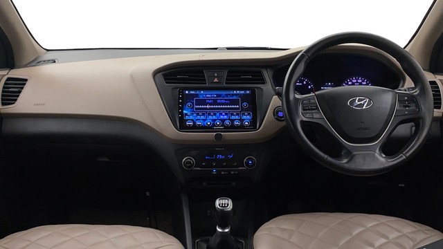 Second-hand 2017 Hyundai i20 1.2 Asta Option for sale in Chennai-10