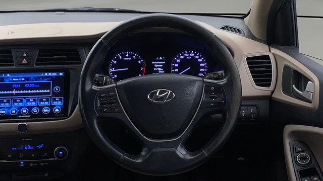 Second-hand 2017 Hyundai i20 1.2 Asta Option for sale in Chennai-12