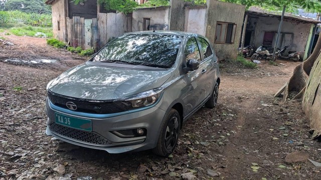 Second-hand 2023 Tata Tiago EV XZ Plus Tech LUX LR for sale in Hubli-1