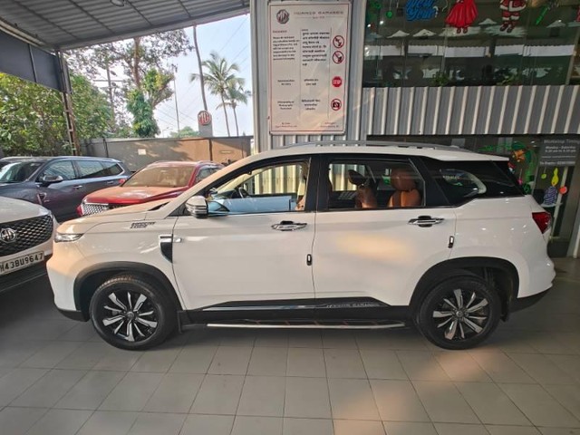 Second-hand 2020 MG Hector Plus Sharp Hybrid MT for sale in Navi Mumbai-6