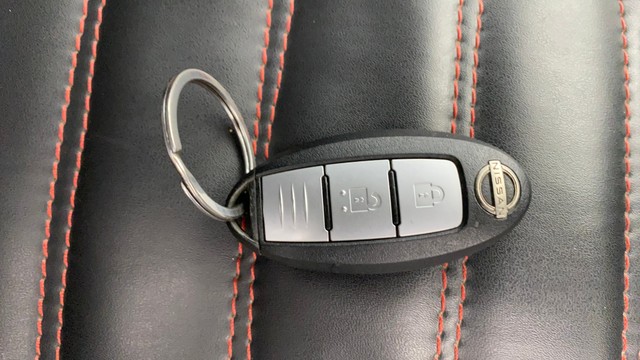 Second-hand 2023 Nissan Magnite XV for sale in Chennai-21