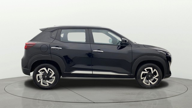 Second-hand 2023 Nissan Magnite XV for sale in Chennai-1