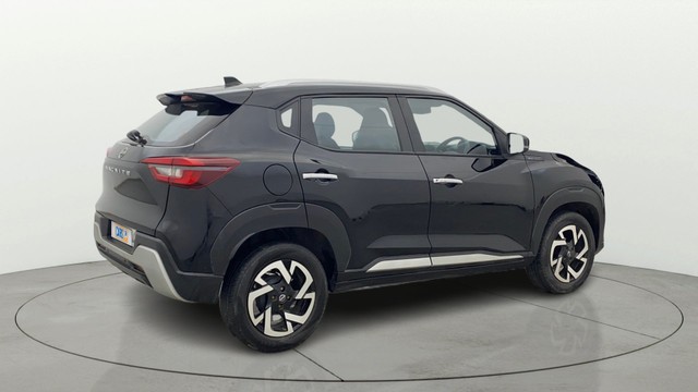 Second-hand 2023 Nissan Magnite XV for sale in Chennai-2