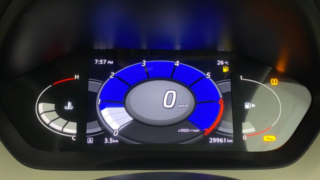 Second-hand 2023 Nissan Magnite XV for sale in Chennai-11