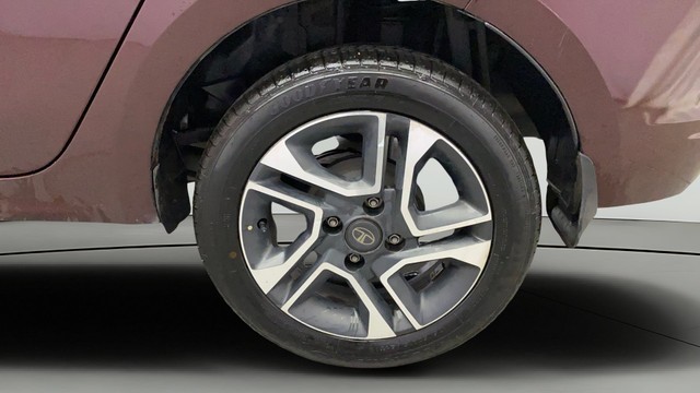 Second-hand 2020 Tata Tigor XZA Plus for sale in Kochi-27