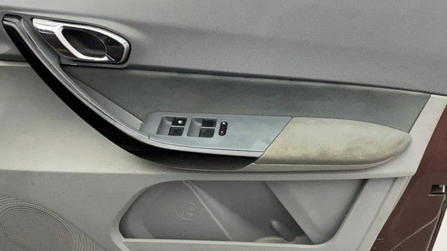 Second-hand 2020 Tata Tigor XZA Plus for sale in Kochi-17