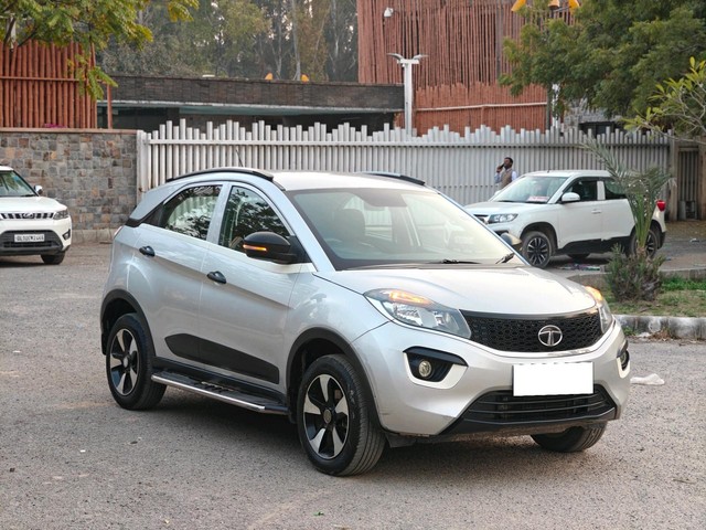 Second-hand 2018 Tata Nexon 1.2 Revotron XM for sale in New Delhi-8