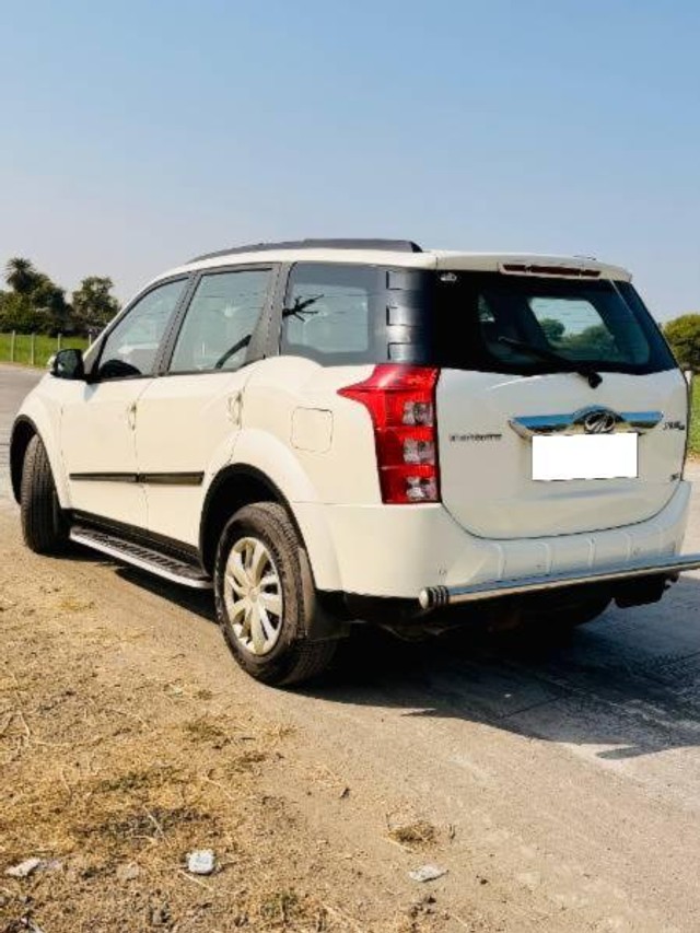 Mahindra XUV500 W6 2WD Second-hand 2017 Mahindra XUV500 W6 2WD for sale in Ujjain-14