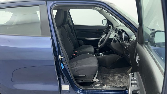 Second-hand 2023 Maruti Swift ZXI AMT for sale in Ahmedabad-15