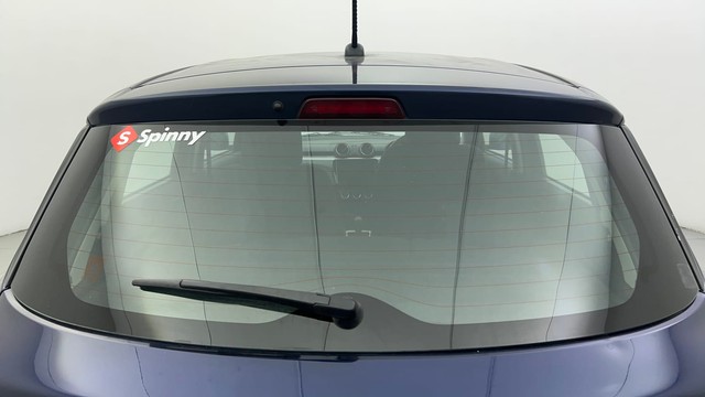 Second-hand 2023 Maruti Swift ZXI AMT for sale in Ahmedabad-32