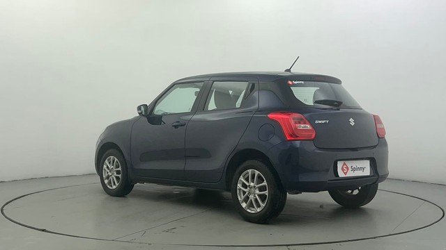 Second-hand 2023 Maruti Swift ZXI AMT for sale in Ahmedabad-5