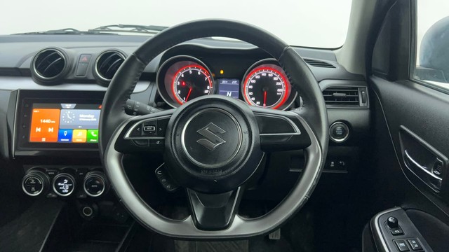 Second-hand 2023 Maruti Swift ZXI AMT for sale in Ahmedabad-38