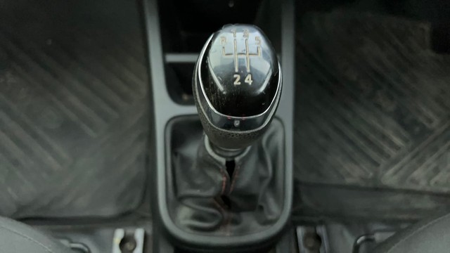 Second-hand 2022 Renault KWID 1.0 RXT Opt for sale in Ahmedabad-12