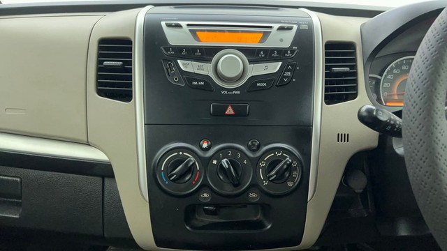 Second-hand 2016 Maruti Wagon R VXI 1.2 for sale in Ahmedabad-34