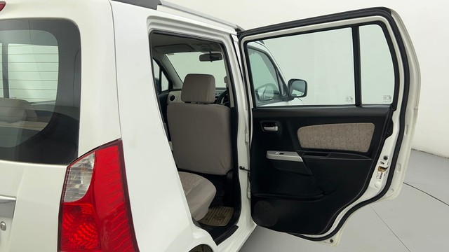 Second-hand 2016 Maruti Wagon R VXI 1.2 for sale in Ahmedabad-27