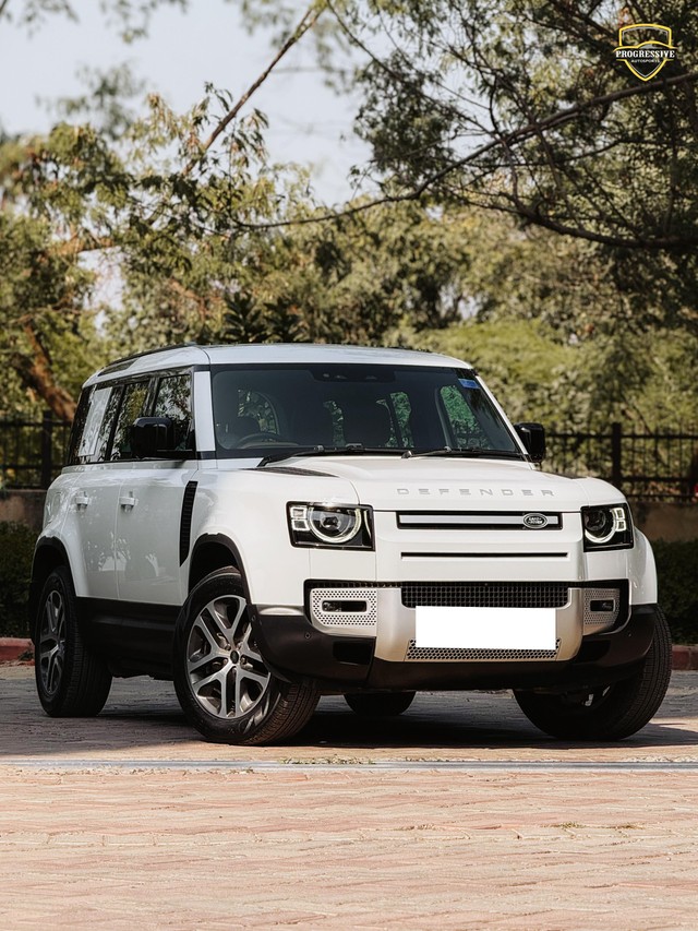 Second-hand 2023 Land Rover Defender 2.0 110 HSE for sale in New Delhi-10